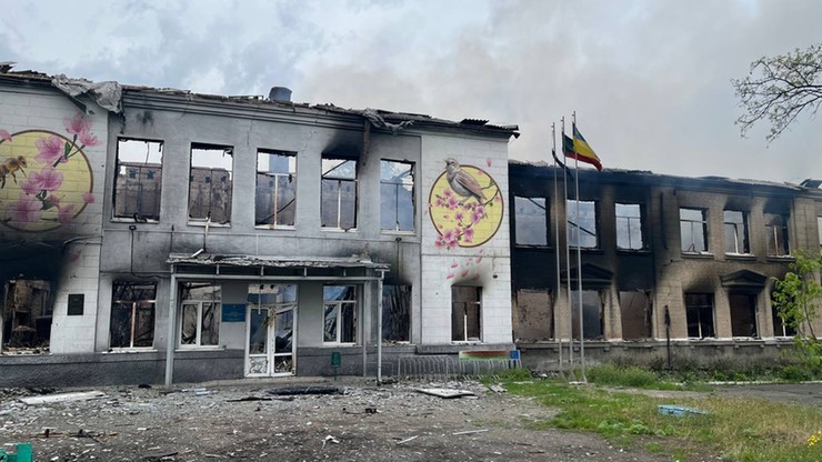 Wojna w Ukrainie. Rosyjskie wojska ostrzelały szkołę w Awdijiwce zabronionymi pociskami fosforowymi