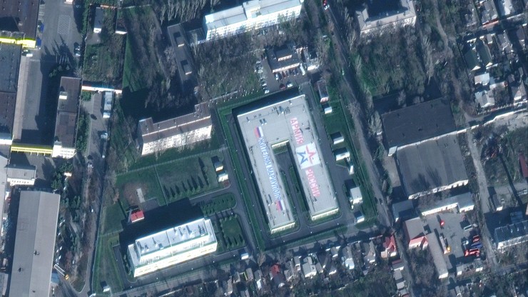 Nowa baza w Mariupolu? Na zdjęciach widać wiadomość od Rosjan